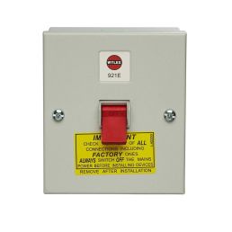 Wylex 921E 32A, 415v TP&N metal clad switch isolator